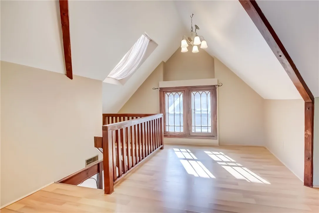 32 Birch Crescent 3, Rochester, New York 14607, Rochester, New York 14607, 2 Bedrooms Bedrooms, 5 Rooms Rooms,1 BathroomBathrooms,Residential Lease,For Rent,32 Birch Crescent 3, Rochester, New York 14607,R1624966
