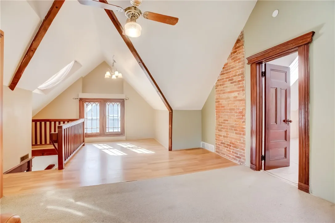 32 Birch Crescent 3, Rochester, New York 14607, Rochester, New York 14607, 2 Bedrooms Bedrooms, 5 Rooms Rooms,1 BathroomBathrooms,Residential Lease,For Rent,32 Birch Crescent 3, Rochester, New York 14607,R1624966