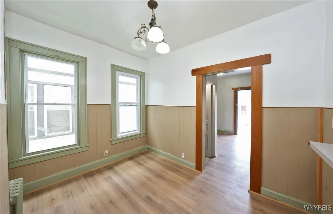 268 Hampshire Street, Buffalo, New York 14213, Buffalo, New York 14213, 3 Bedrooms Bedrooms, 12 Rooms Rooms,1 BathroomBathrooms,Residential,For Sale,268 Hampshire Street, Buffalo, New York 14213,B1624623