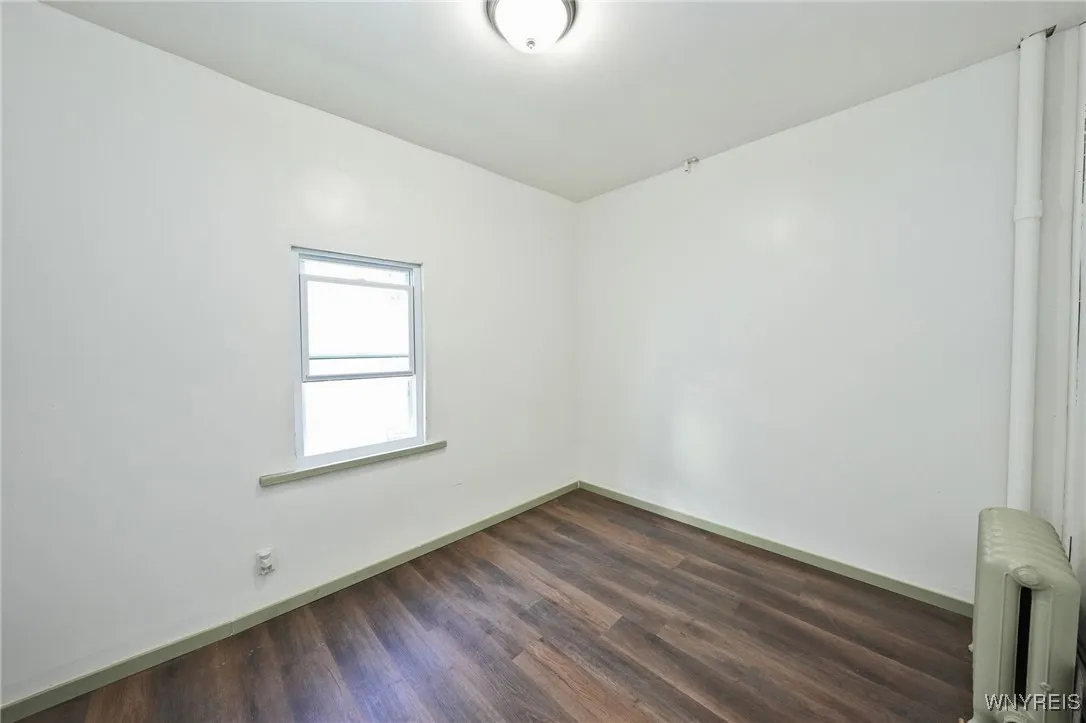 268 Hampshire Street, Buffalo, New York 14213, Buffalo, New York 14213, 3 Bedrooms Bedrooms, 12 Rooms Rooms,1 BathroomBathrooms,Residential,For Sale,268 Hampshire Street, Buffalo, New York 14213,B1624623