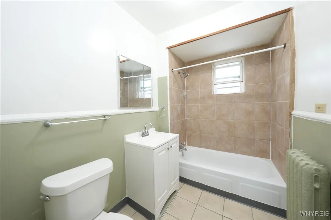 268 Hampshire Street, Buffalo, New York 14213, Buffalo, New York 14213, 3 Bedrooms Bedrooms, 12 Rooms Rooms,1 BathroomBathrooms,Residential,For Sale,268 Hampshire Street, Buffalo, New York 14213,B1624623