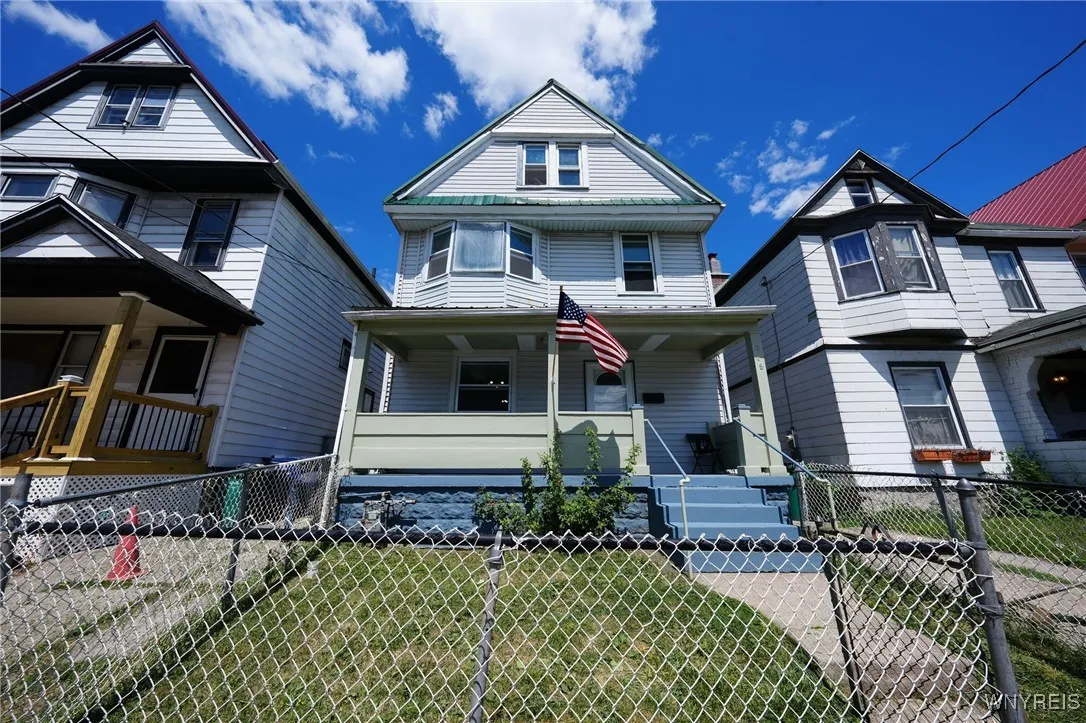 268 Hampshire Street, Buffalo, New York 14213, Buffalo, New York 14213, 3 Bedrooms Bedrooms, 12 Rooms Rooms,1 BathroomBathrooms,Residential,For Sale,268 Hampshire Street, Buffalo, New York 14213,B1624623