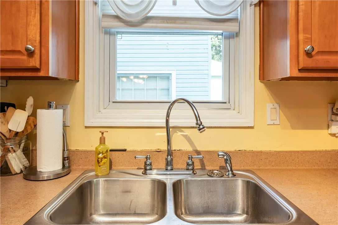 45 Lapham Street, Rochester, New York 14615, Rochester, New York 14615, 3 Bedrooms Bedrooms, 6 Rooms Rooms,1 BathroomBathrooms,Residential,Closed,45 Lapham Street, Rochester, New York 14615,0,R1625042