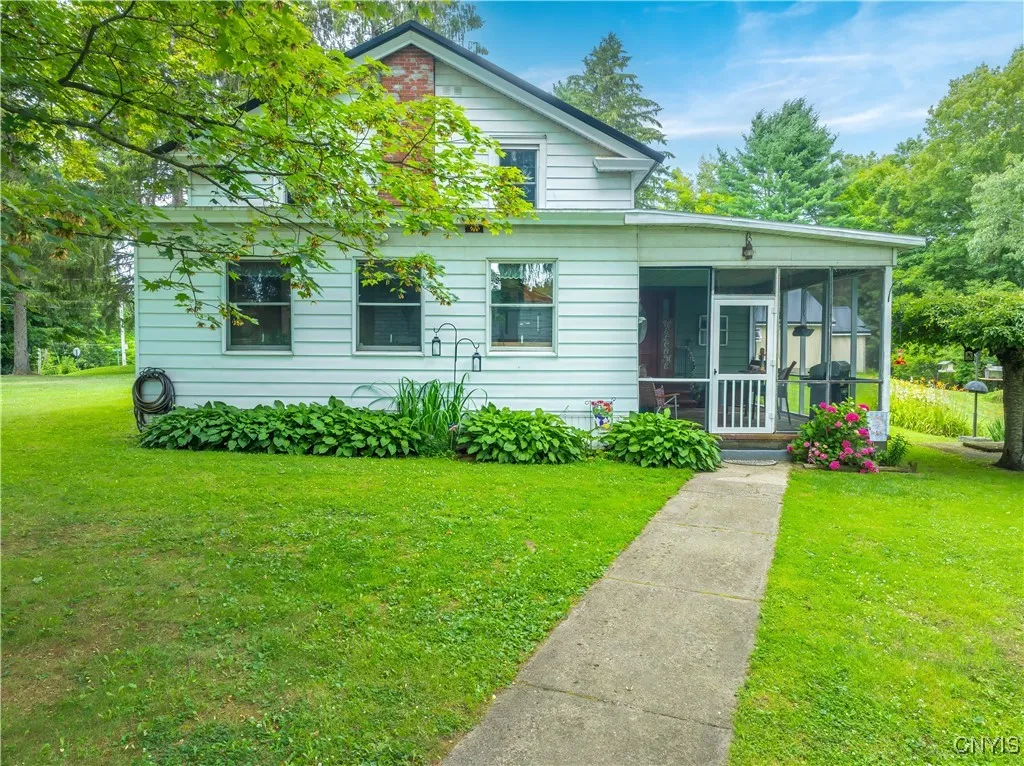 2004 State Route 48, Granby, New York 13069, Granby, New York 13069, 3 Bedrooms Bedrooms, 10 Rooms Rooms,2 BathroomsBathrooms,Residential,Closed,2004 State Route 48, Granby, New York 13069,0,S1624807