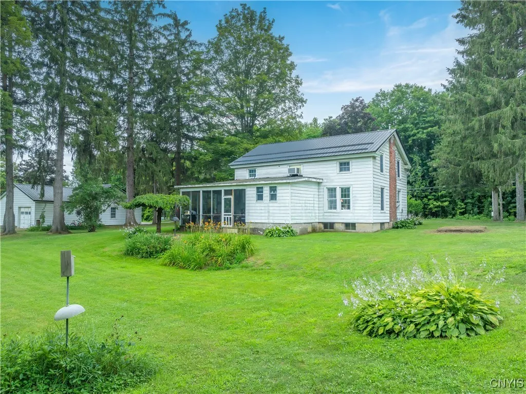 2004 State Route 48, Granby, New York 13069, Granby, New York 13069, 3 Bedrooms Bedrooms, 10 Rooms Rooms,2 BathroomsBathrooms,Residential,Closed,2004 State Route 48, Granby, New York 13069,0,S1624807