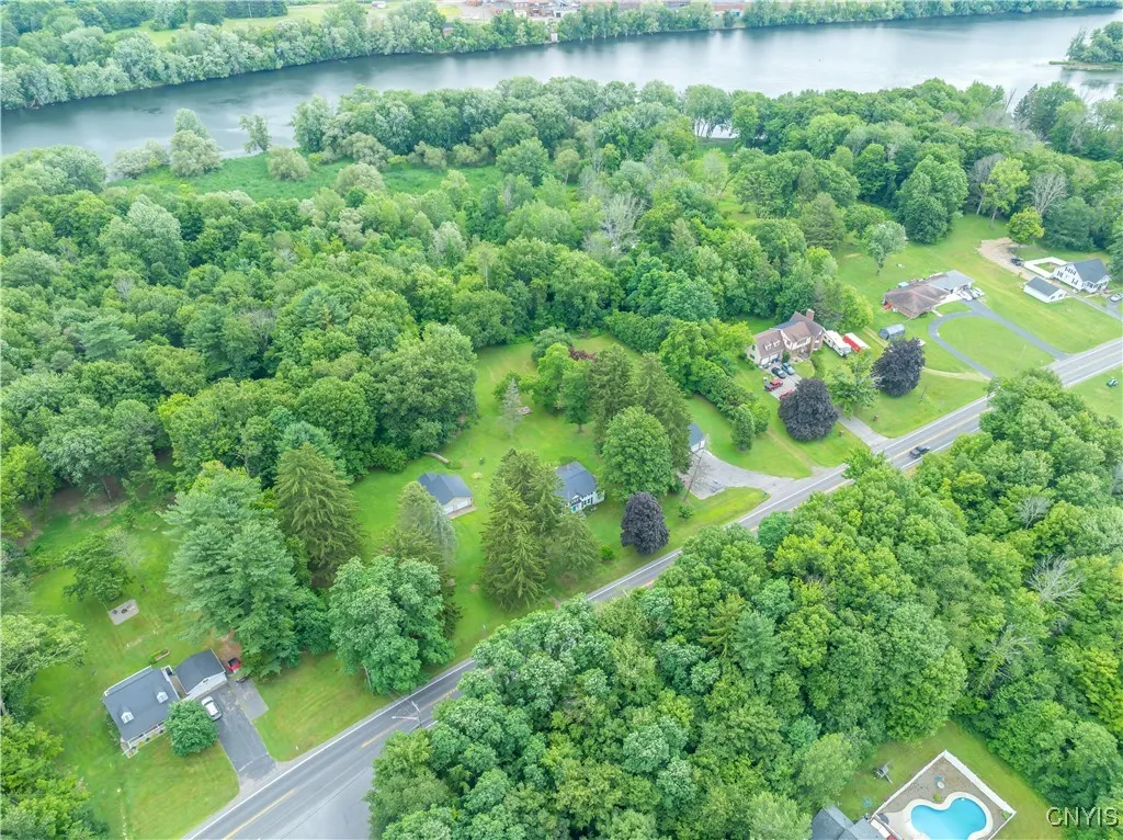 2004 State Route 48, Granby, New York 13069, Granby, New York 13069, 3 Bedrooms Bedrooms, 10 Rooms Rooms,2 BathroomsBathrooms,Residential,Closed,2004 State Route 48, Granby, New York 13069,0,S1624807