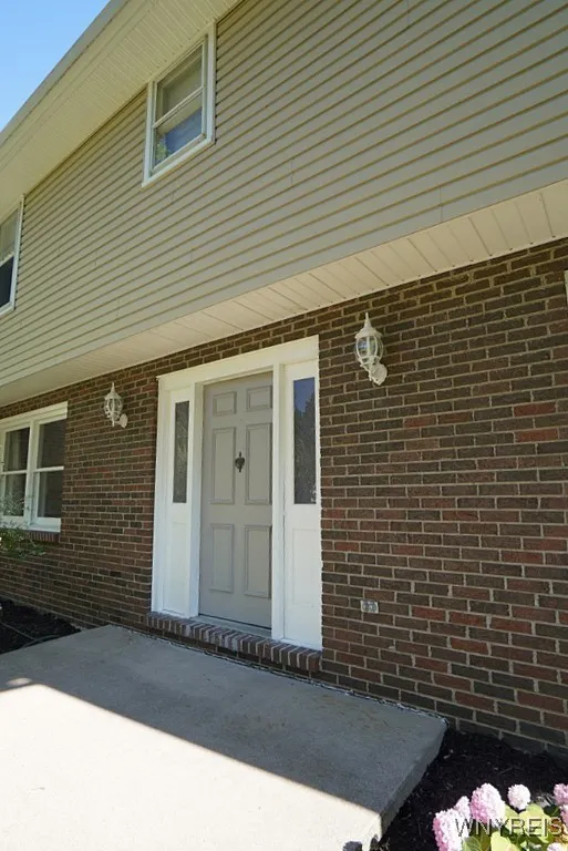 400 Hawthorne Place, Porter, New York 14174, Porter, New York 14174, 4 Bedrooms Bedrooms, 9 Rooms Rooms,2 BathroomsBathrooms,Residential,For Sale,400 Hawthorne Place, Porter, New York 14174,0,B1624864