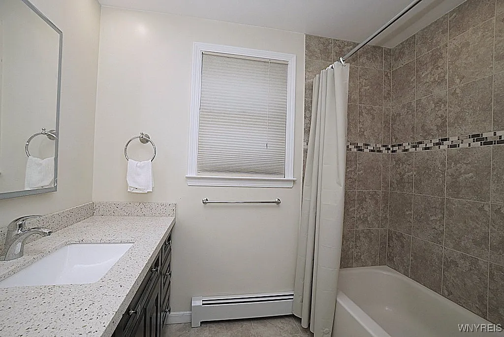 400 Hawthorne Place, Porter, New York 14174, Porter, New York 14174, 4 Bedrooms Bedrooms, 9 Rooms Rooms,2 BathroomsBathrooms,Residential,For Sale,400 Hawthorne Place, Porter, New York 14174,0,B1624864