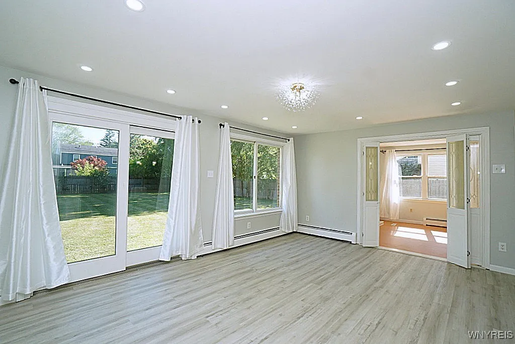 400 Hawthorne Place, Porter, New York 14174, Porter, New York 14174, 4 Bedrooms Bedrooms, 9 Rooms Rooms,2 BathroomsBathrooms,Residential,For Sale,400 Hawthorne Place, Porter, New York 14174,0,B1624864