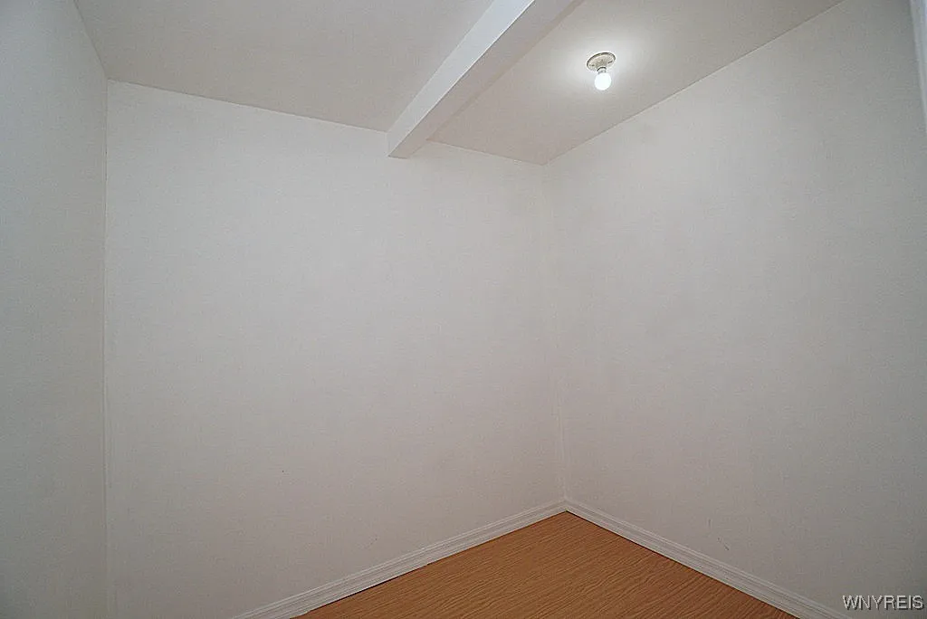 400 Hawthorne Place, Porter, New York 14174, Porter, New York 14174, 4 Bedrooms Bedrooms, 9 Rooms Rooms,2 BathroomsBathrooms,Residential,For Sale,400 Hawthorne Place, Porter, New York 14174,0,B1624864