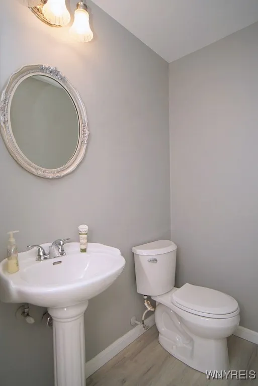 400 Hawthorne Place, Porter, New York 14174, Porter, New York 14174, 4 Bedrooms Bedrooms, 9 Rooms Rooms,2 BathroomsBathrooms,Residential,For Sale,400 Hawthorne Place, Porter, New York 14174,0,B1624864