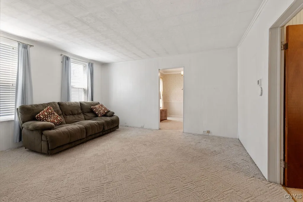 1625 Butternut Street, Syracuse, New York 13208, Syracuse, New York 13208, 4 Bedrooms Bedrooms, 6 Rooms Rooms,2 BathroomsBathrooms,Residential,Closed,1625 Butternut Street, Syracuse, New York 13208,0,S1624678