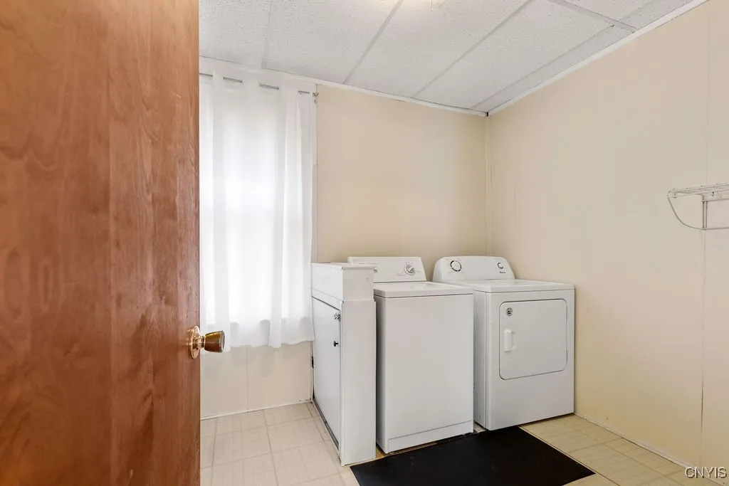1625 Butternut Street, Syracuse, New York 13208, Syracuse, New York 13208, 4 Bedrooms Bedrooms, 6 Rooms Rooms,2 BathroomsBathrooms,Residential,Closed,1625 Butternut Street, Syracuse, New York 13208,0,S1624678