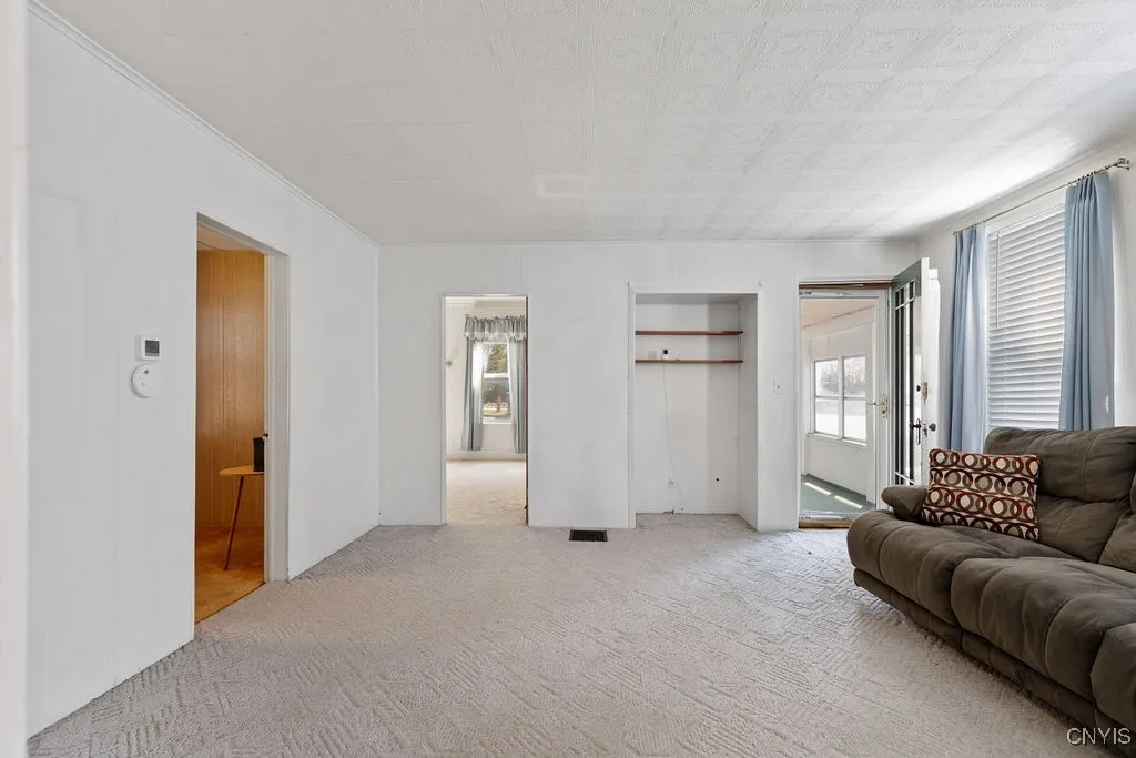 1625 Butternut Street, Syracuse, New York 13208, Syracuse, New York 13208, 4 Bedrooms Bedrooms, 6 Rooms Rooms,2 BathroomsBathrooms,Residential,Closed,1625 Butternut Street, Syracuse, New York 13208,0,S1624678