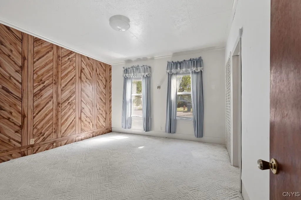 1625 Butternut Street, Syracuse, New York 13208, Syracuse, New York 13208, 4 Bedrooms Bedrooms, 6 Rooms Rooms,2 BathroomsBathrooms,Residential,Closed,1625 Butternut Street, Syracuse, New York 13208,0,S1624678