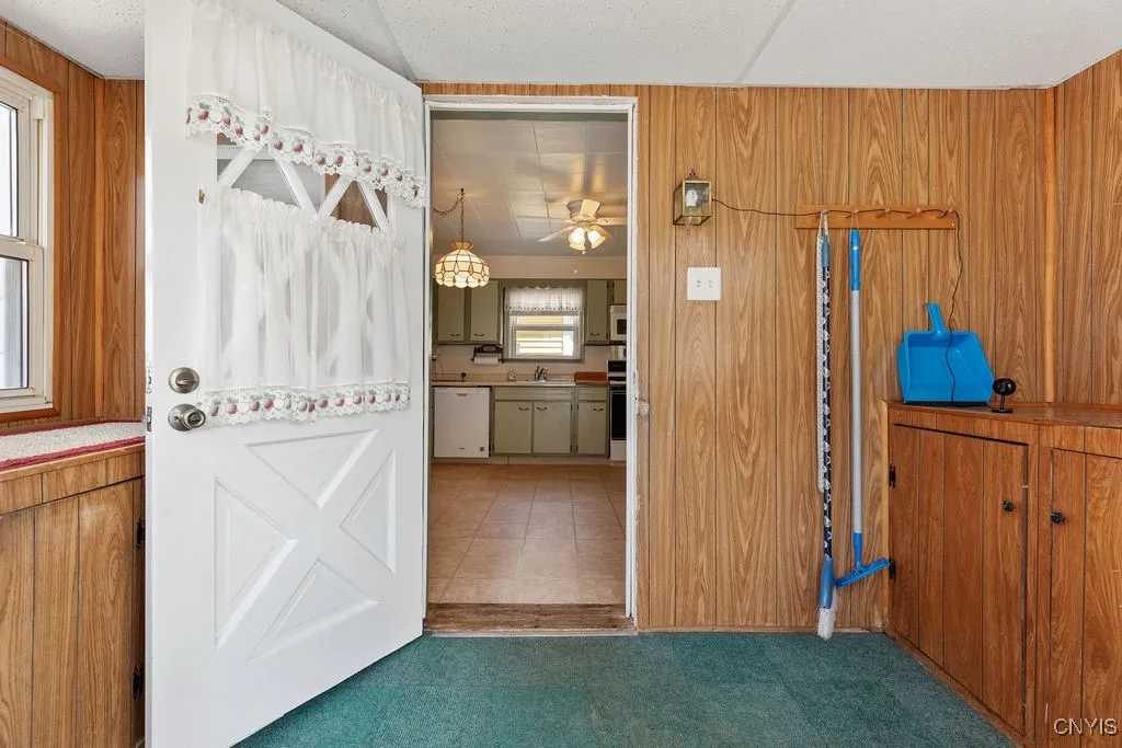 1625 Butternut Street, Syracuse, New York 13208, Syracuse, New York 13208, 4 Bedrooms Bedrooms, 6 Rooms Rooms,2 BathroomsBathrooms,Residential,Closed,1625 Butternut Street, Syracuse, New York 13208,0,S1624678