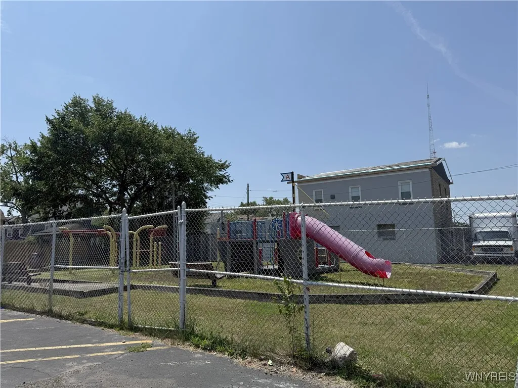 2564 Delaware Avenue, Buffalo, New York 14216, Buffalo, New York 14216, ,Commercial Sale,For Sale,2564 Delaware Avenue, Buffalo, New York 14216,B1625081