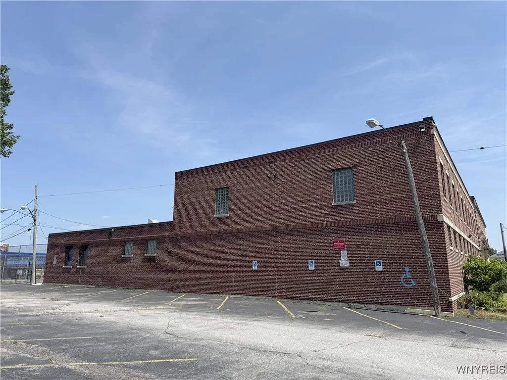 2564 Delaware Avenue, Buffalo, New York 14216, Buffalo, New York 14216, ,Commercial Sale,For Sale,2564 Delaware Avenue, Buffalo, New York 14216,B1625081