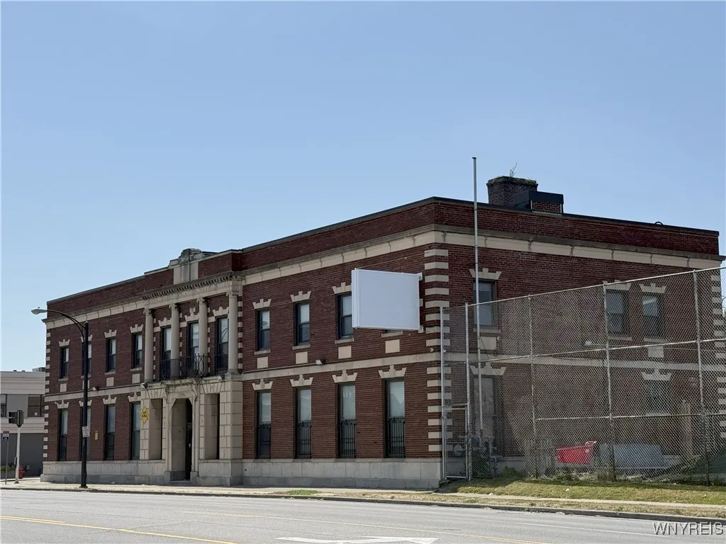 2564 Delaware Avenue, Buffalo, New York 14216, Buffalo, New York 14216, ,Commercial Sale,For Sale,2564 Delaware Avenue, Buffalo, New York 14216,B1625081