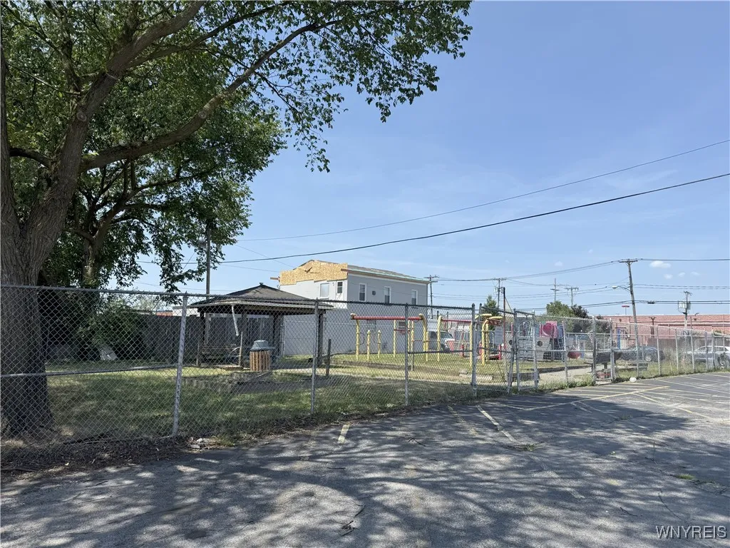 2564 Delaware Avenue, Buffalo, New York 14216, Buffalo, New York 14216, ,Commercial Sale,For Sale,2564 Delaware Avenue, Buffalo, New York 14216,B1625081