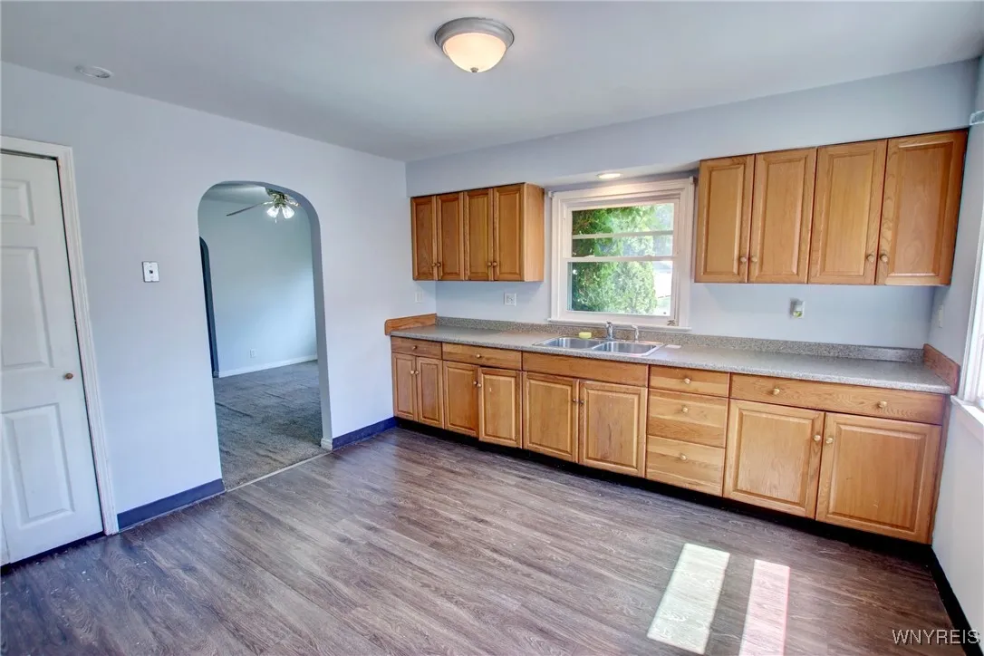 5390 Bayview Road, Hamburg, New York 14075, Hamburg, New York 14075, 4 Bedrooms Bedrooms, 7 Rooms Rooms,1 BathroomBathrooms,Residential,For Sale,5390 Bayview Road, Hamburg, New York 14075,B1624889