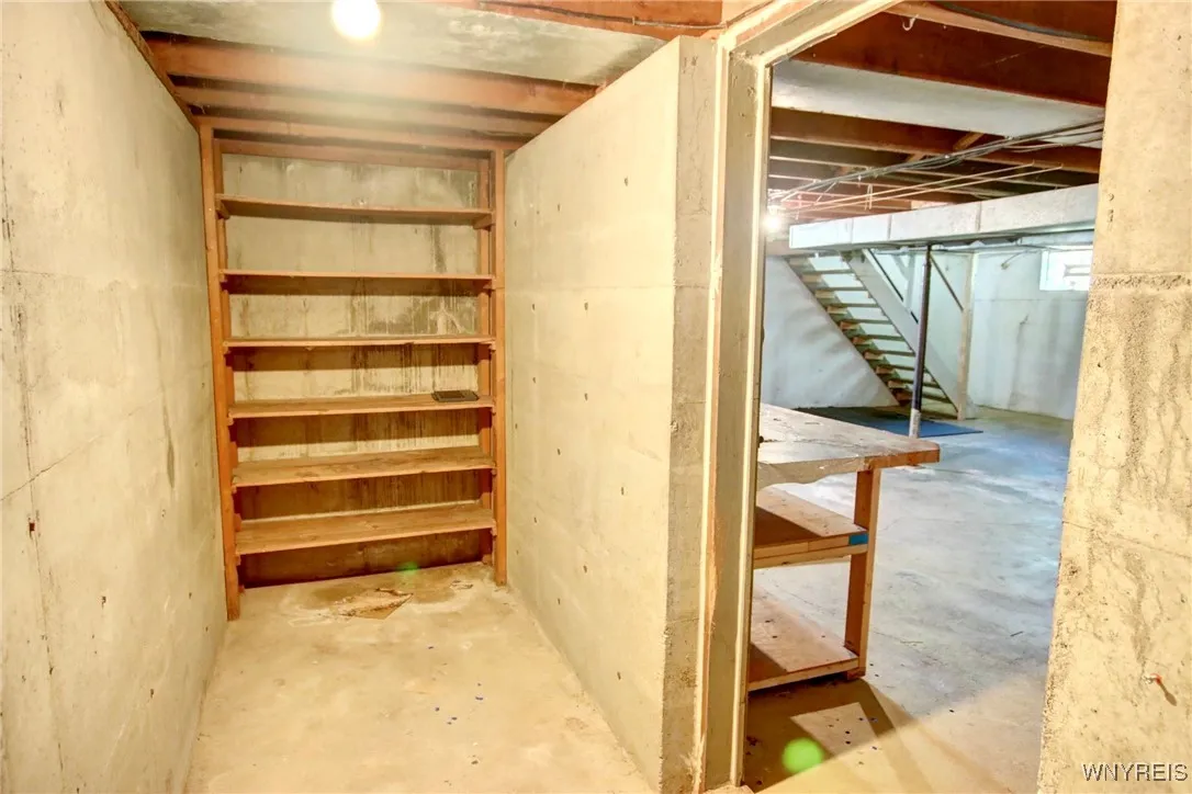 5390 Bayview Road, Hamburg, New York 14075, Hamburg, New York 14075, 4 Bedrooms Bedrooms, 7 Rooms Rooms,1 BathroomBathrooms,Residential,For Sale,5390 Bayview Road, Hamburg, New York 14075,B1624889