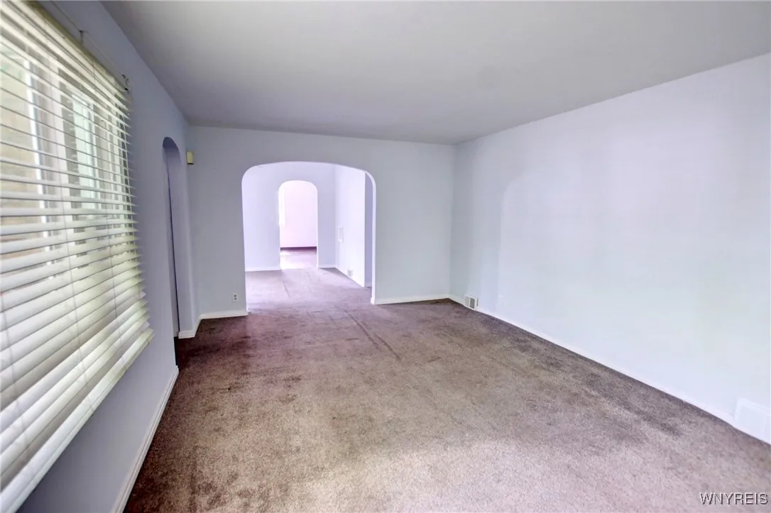 5390 Bayview Road, Hamburg, New York 14075, Hamburg, New York 14075, 4 Bedrooms Bedrooms, 7 Rooms Rooms,1 BathroomBathrooms,Residential,For Sale,5390 Bayview Road, Hamburg, New York 14075,B1624889