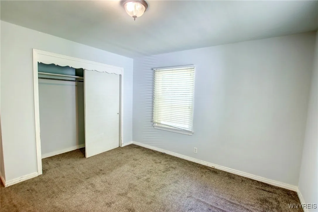 5390 Bayview Road, Hamburg, New York 14075, Hamburg, New York 14075, 4 Bedrooms Bedrooms, 7 Rooms Rooms,1 BathroomBathrooms,Residential,For Sale,5390 Bayview Road, Hamburg, New York 14075,B1624889