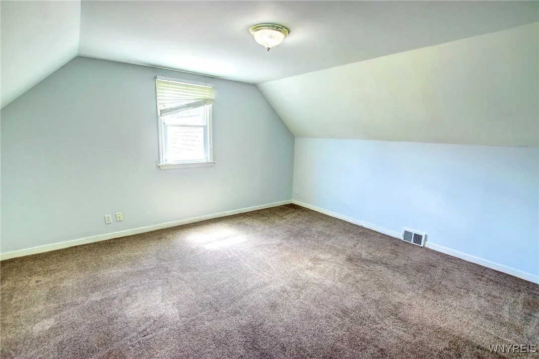5390 Bayview Road, Hamburg, New York 14075, Hamburg, New York 14075, 4 Bedrooms Bedrooms, 7 Rooms Rooms,1 BathroomBathrooms,Residential,For Sale,5390 Bayview Road, Hamburg, New York 14075,B1624889