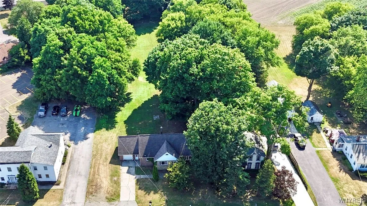 5390 Bayview Road, Hamburg, New York 14075, Hamburg, New York 14075, 4 Bedrooms Bedrooms, 7 Rooms Rooms,1 BathroomBathrooms,Residential,For Sale,5390 Bayview Road, Hamburg, New York 14075,B1624889