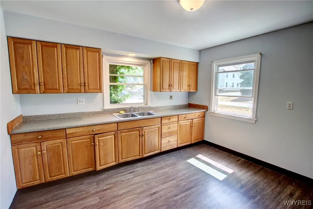 5390 Bayview Road, Hamburg, New York 14075, Hamburg, New York 14075, 4 Bedrooms Bedrooms, 7 Rooms Rooms,1 BathroomBathrooms,Residential,For Sale,5390 Bayview Road, Hamburg, New York 14075,B1624889