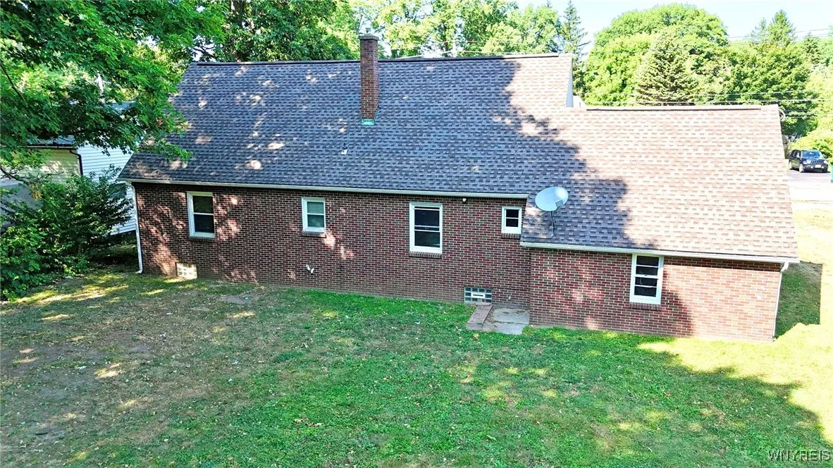 5390 Bayview Road, Hamburg, New York 14075, Hamburg, New York 14075, 4 Bedrooms Bedrooms, 7 Rooms Rooms,1 BathroomBathrooms,Residential,For Sale,5390 Bayview Road, Hamburg, New York 14075,B1624889