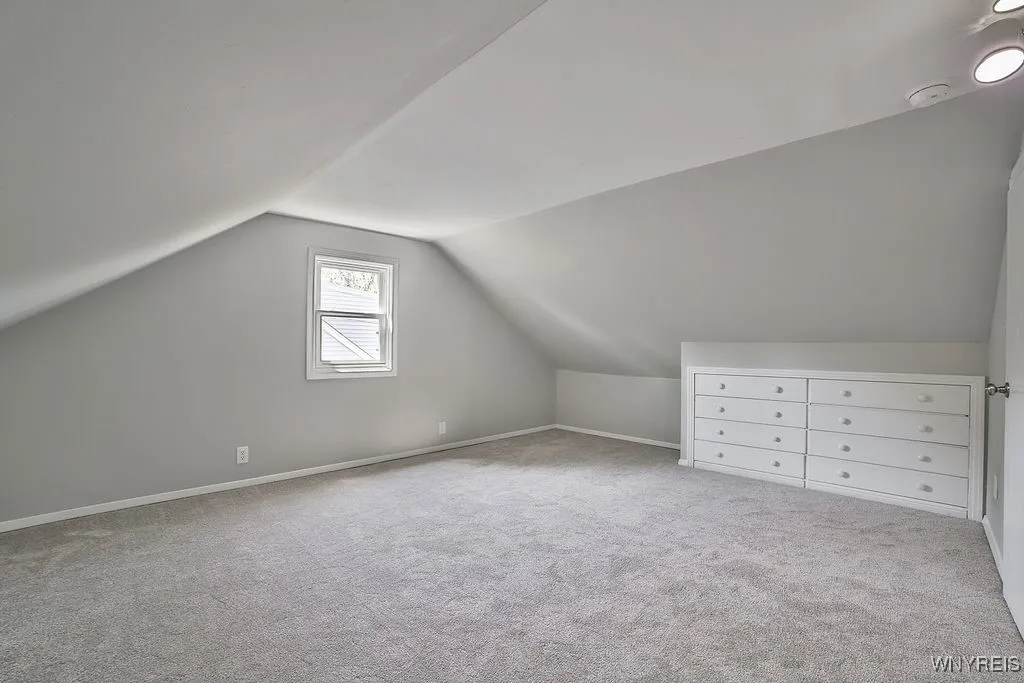 5305 Lake Avenue, Orchard Park, New York 14127, Orchard Park, New York 14127, 4 Bedrooms Bedrooms, 7 Rooms Rooms,1 BathroomBathrooms,Residential,For Sale,5305 Lake Avenue, Orchard Park, New York 14127,B1625097