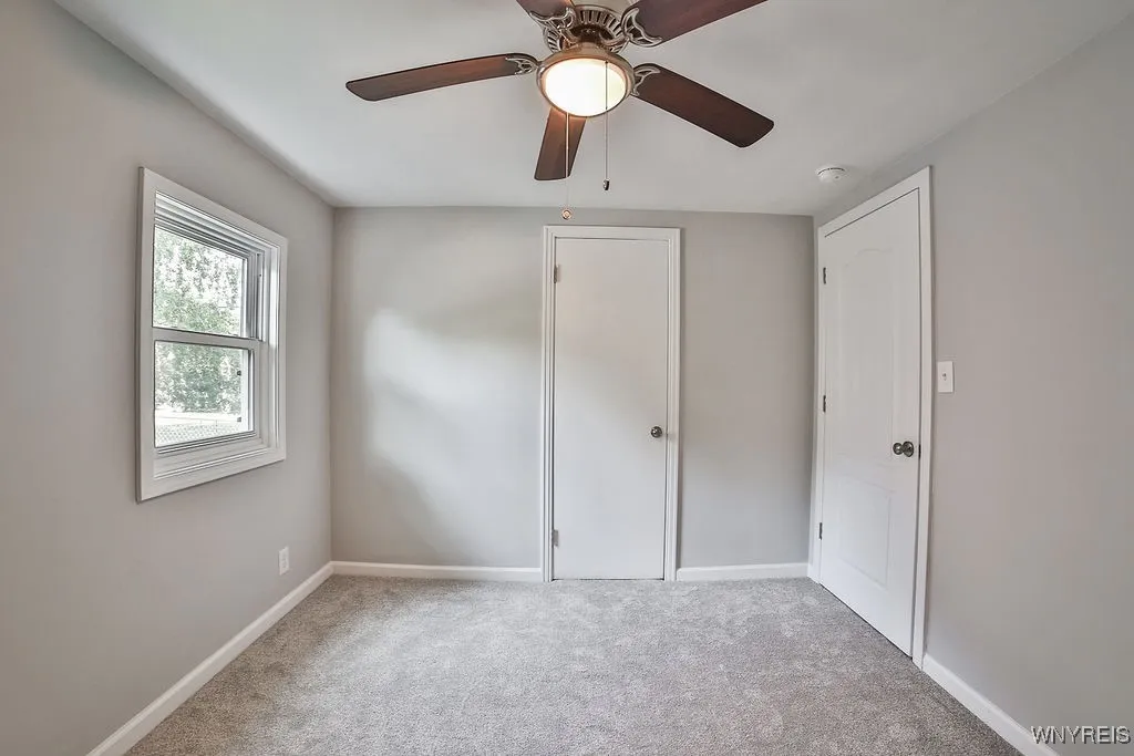 5305 Lake Avenue, Orchard Park, New York 14127, Orchard Park, New York 14127, 4 Bedrooms Bedrooms, 7 Rooms Rooms,1 BathroomBathrooms,Residential,For Sale,5305 Lake Avenue, Orchard Park, New York 14127,B1625097