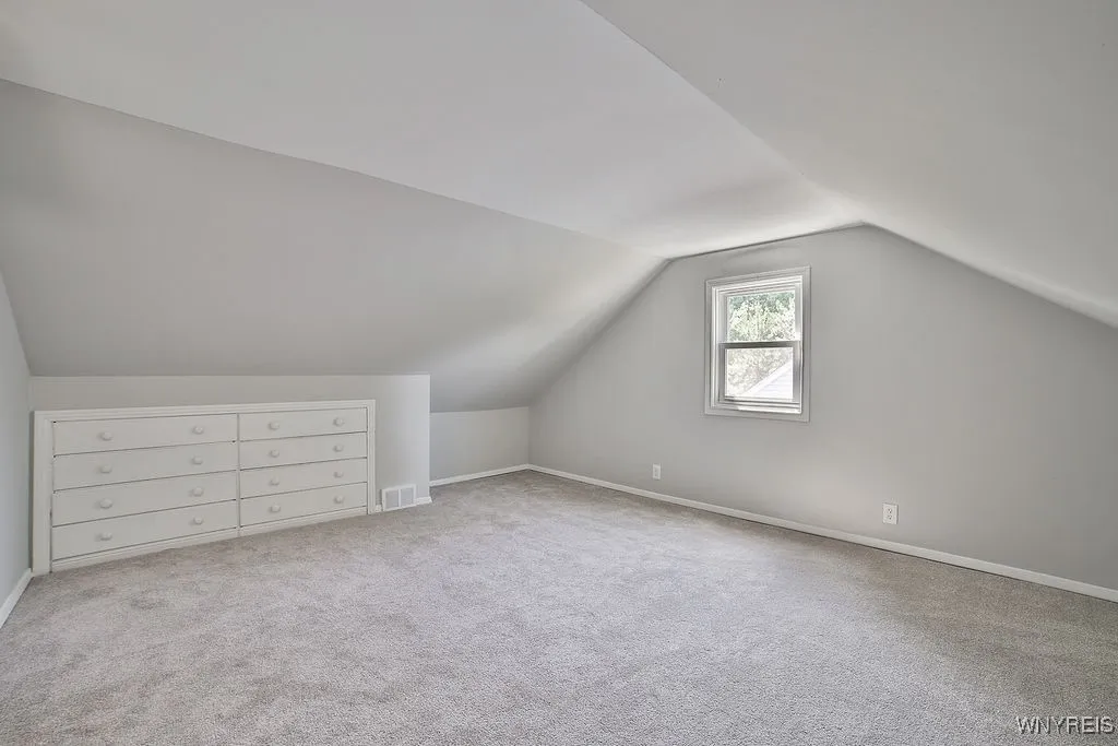 5305 Lake Avenue, Orchard Park, New York 14127, Orchard Park, New York 14127, 4 Bedrooms Bedrooms, 7 Rooms Rooms,1 BathroomBathrooms,Residential,For Sale,5305 Lake Avenue, Orchard Park, New York 14127,B1625097