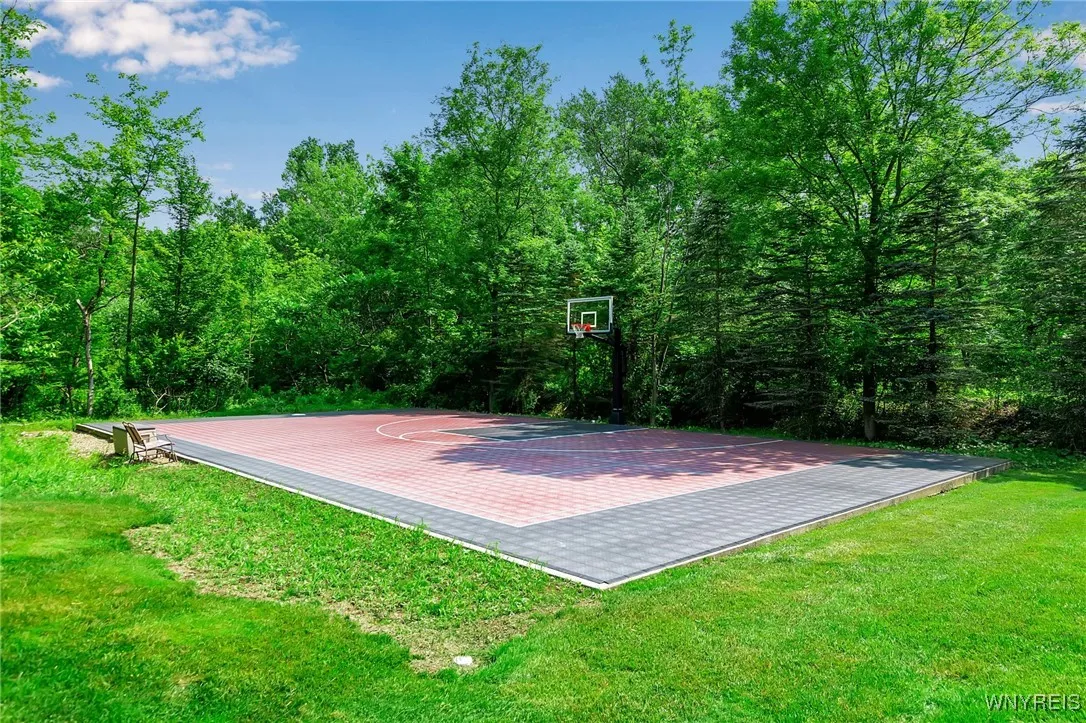 Exterior Half Court