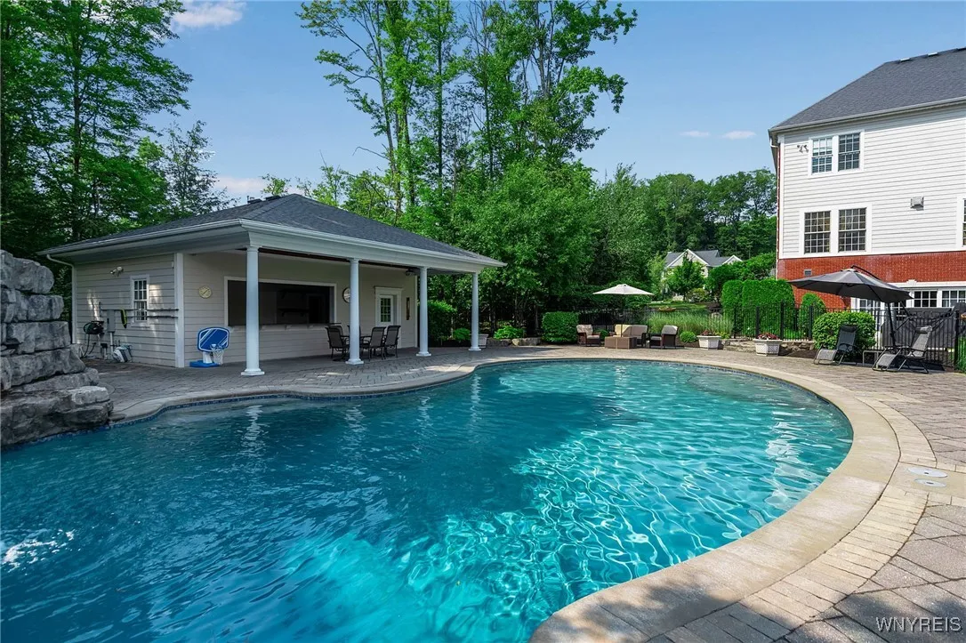 Pool House