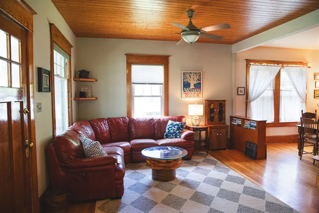 88 Roosevelt Avenue, Roxbury, New York 12474, Roxbury, New York 12474, 3 Bedrooms Bedrooms, 10 Rooms Rooms,1 BathroomBathrooms,Residential Lease,For Rent,88 Roosevelt Avenue, Roxbury, New York 12474,R1622082
