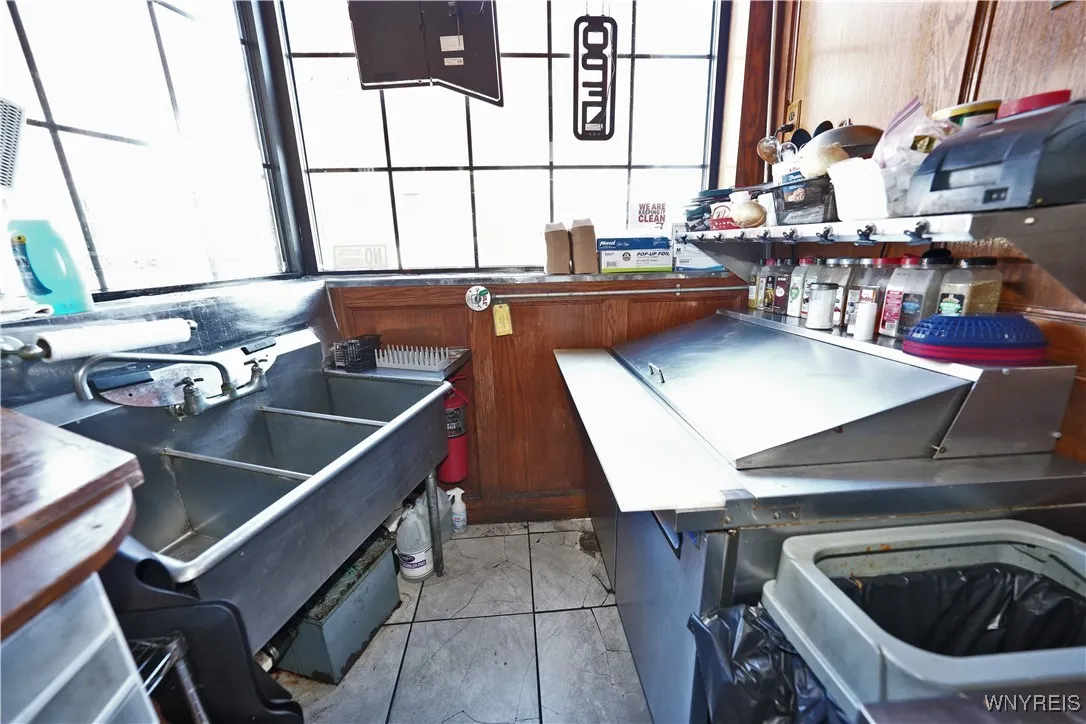 715 Ridge Road, Lackawanna, New York 14218, Lackawanna, New York 14218, ,Commercial Sale,Closed,715 Ridge Road, Lackawanna, New York 14218,0,B1624546