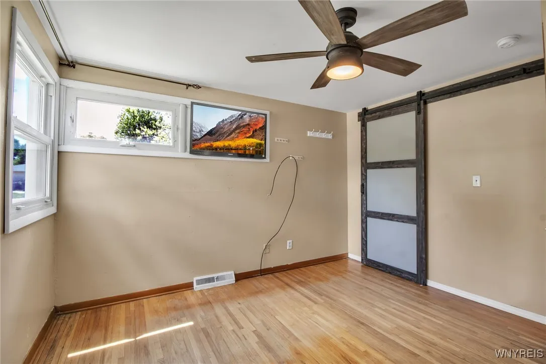 10 Coshway Place, Tonawanda, New York 14150, Tonawanda, New York 14150, 3 Bedrooms Bedrooms, 7 Rooms Rooms,1 BathroomBathrooms,Residential,For Sale,10 Coshway Place, Tonawanda, New York 14150,B1624789