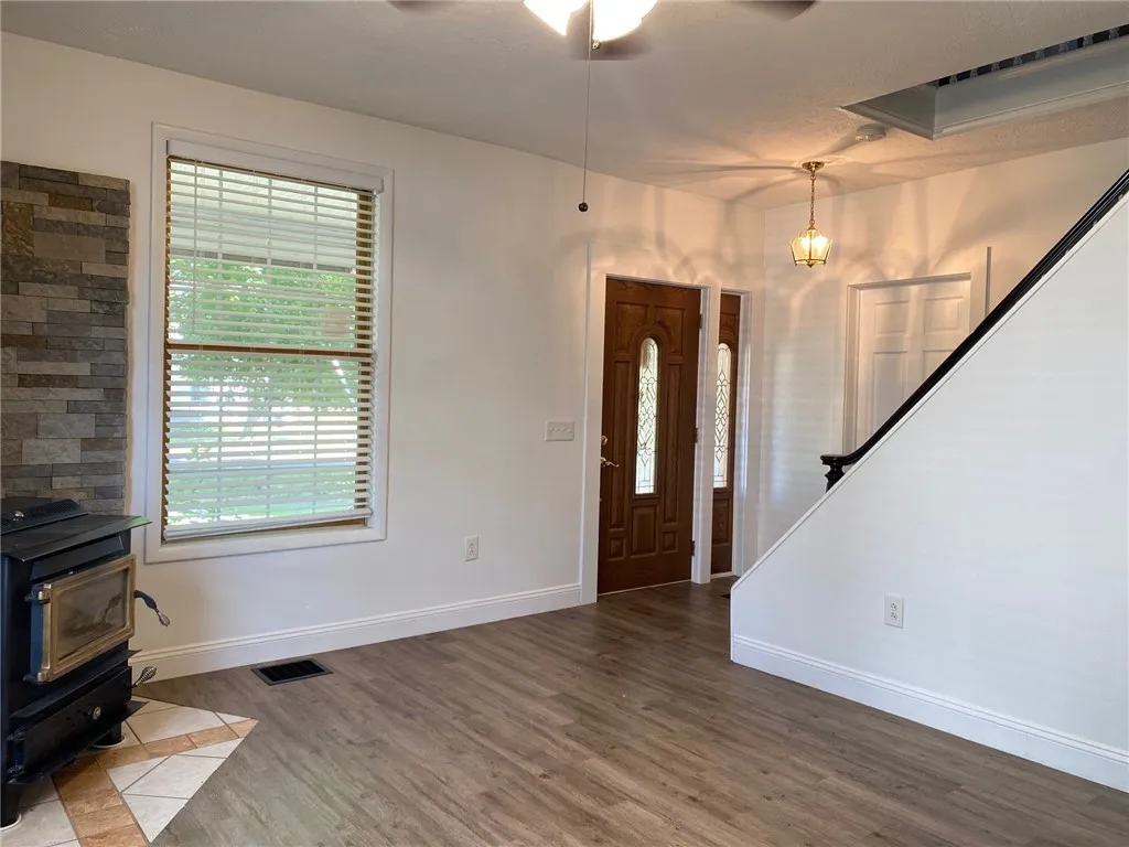 10 Porter Street, Prattsburgh, New York 14873, Prattsburgh, New York 14873, 4 Bedrooms Bedrooms, 9 Rooms Rooms,2 BathroomsBathrooms,Residential,For Sale,10 Porter Street, Prattsburgh, New York 14873,0,R1624888