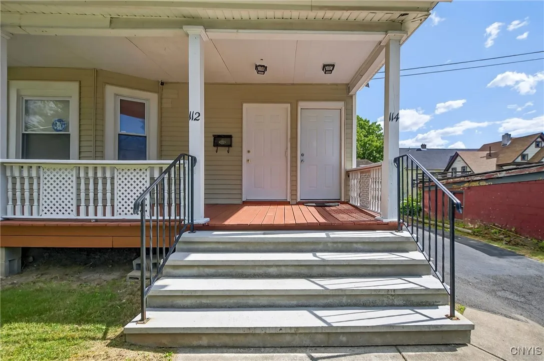 114 Garfield Place, Syracuse, New York 13205, Syracuse, New York 13205, 6 Bedrooms Bedrooms, ,2 BathroomsBathrooms,Residential,Closed,114 Garfield Place, Syracuse, New York 13205,0,S1624444