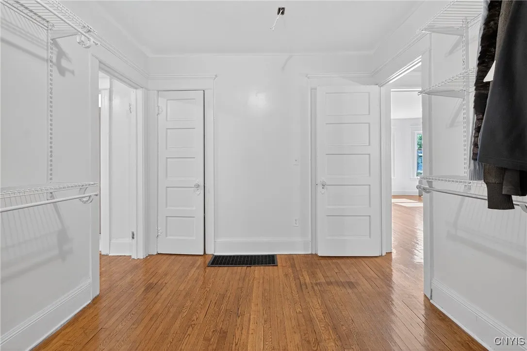 114 Garfield Place, Syracuse, New York 13205, Syracuse, New York 13205, 6 Bedrooms Bedrooms, ,2 BathroomsBathrooms,Residential,Closed,114 Garfield Place, Syracuse, New York 13205,0,S1624444