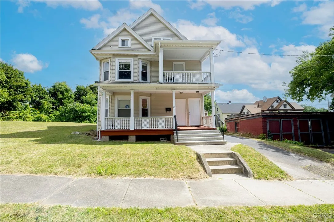 114 Garfield Place, Syracuse, New York 13205, Syracuse, New York 13205, 6 Bedrooms Bedrooms, ,2 BathroomsBathrooms,Residential,Closed,114 Garfield Place, Syracuse, New York 13205,0,S1624444