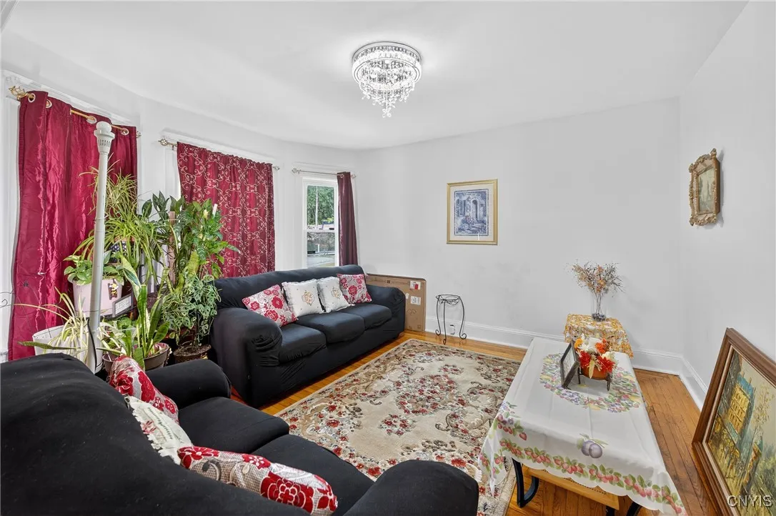 114 Garfield Place, Syracuse, New York 13205, Syracuse, New York 13205, 6 Bedrooms Bedrooms, ,2 BathroomsBathrooms,Residential,Closed,114 Garfield Place, Syracuse, New York 13205,0,S1624444