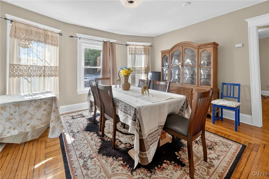 114 Garfield Place, Syracuse, New York 13205, Syracuse, New York 13205, 6 Bedrooms Bedrooms, ,2 BathroomsBathrooms,Residential,Closed,114 Garfield Place, Syracuse, New York 13205,0,S1624444