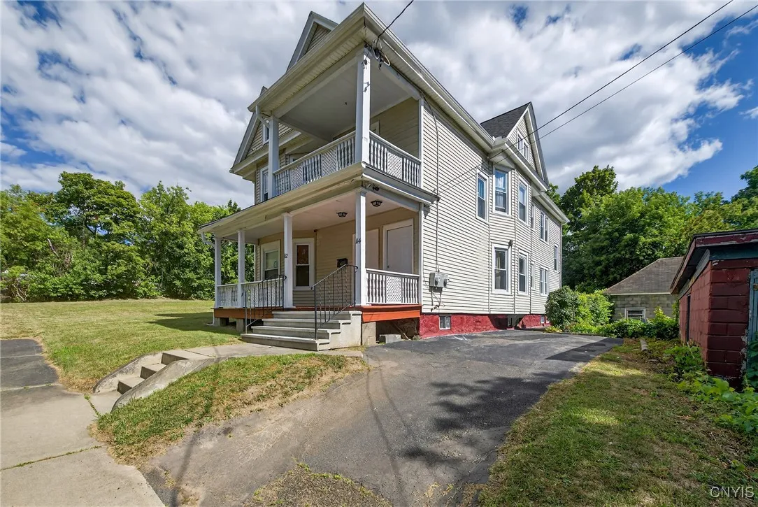 114 Garfield Place, Syracuse, New York 13205, Syracuse, New York 13205, 6 Bedrooms Bedrooms, ,2 BathroomsBathrooms,Residential,Closed,114 Garfield Place, Syracuse, New York 13205,0,S1624444