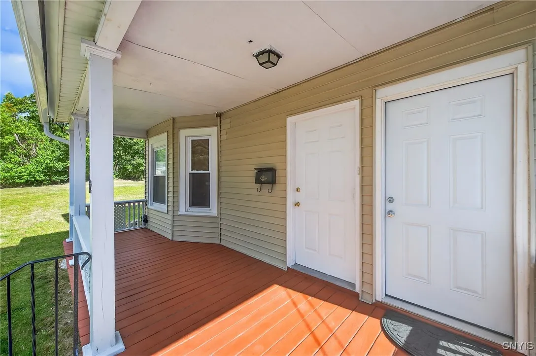 114 Garfield Place, Syracuse, New York 13205, Syracuse, New York 13205, 6 Bedrooms Bedrooms, ,2 BathroomsBathrooms,Residential,Closed,114 Garfield Place, Syracuse, New York 13205,0,S1624444