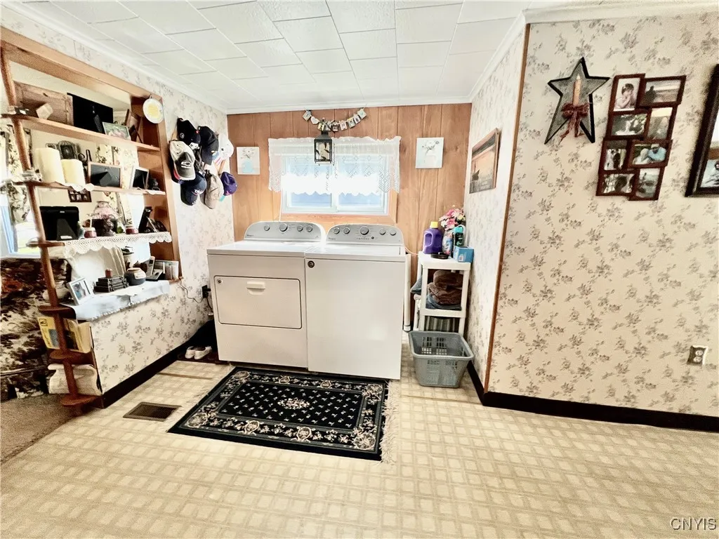 54 Varick Street, Oswego, New York 13126, Oswego, New York 13126, 2 Bedrooms Bedrooms, 10 Rooms Rooms,1 BathroomBathrooms,Residential,Closed,54 Varick Street, Oswego, New York 13126,0,S1625158