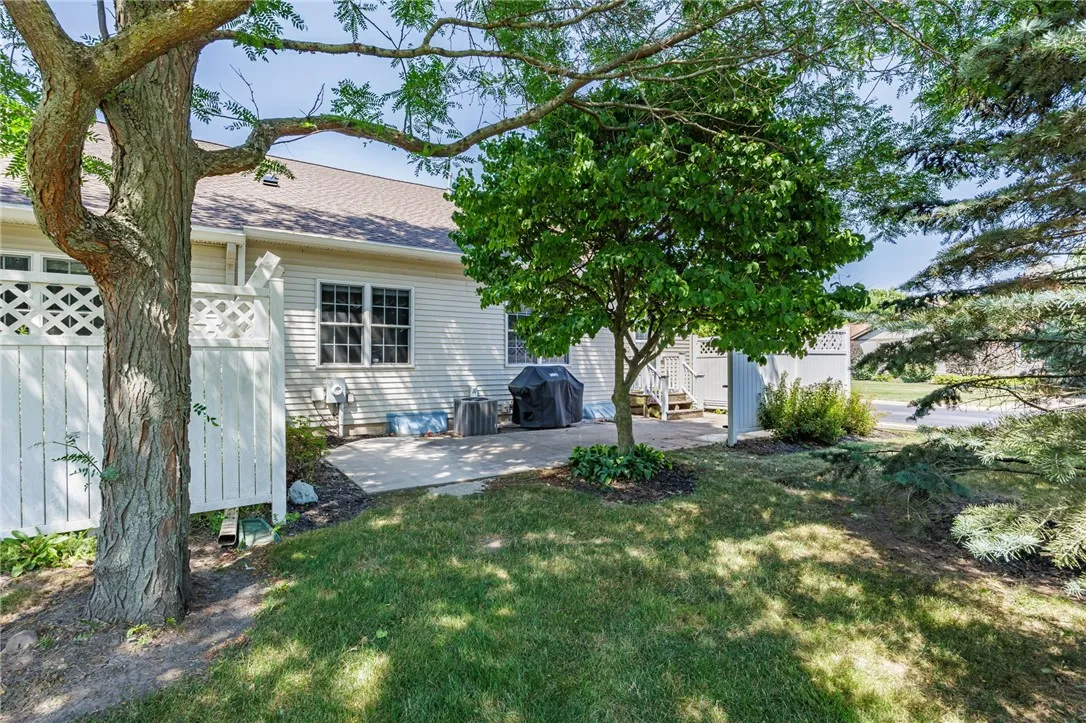 3 Eagle Pine Way, Henrietta, New York 14623, Henrietta, New York 14623, 3 Bedrooms Bedrooms, 6 Rooms Rooms,2 BathroomsBathrooms,Residential,Closed,3 Eagle Pine Way, Henrietta, New York 14623,0,R1624660